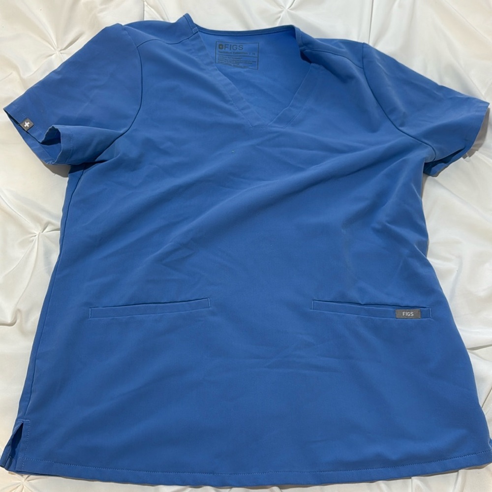 Figs ceil blue top